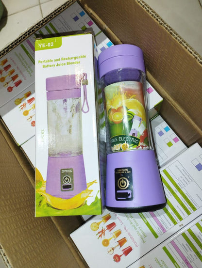 Rechargeable Portable Mini Juicer Blender with 6 Blades and 380ml Outdoor Juicing Cup